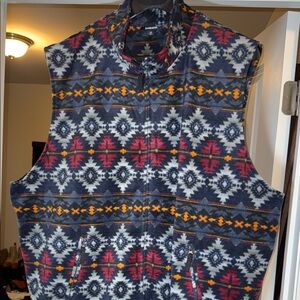 Men’s Patterned Fleece Vest